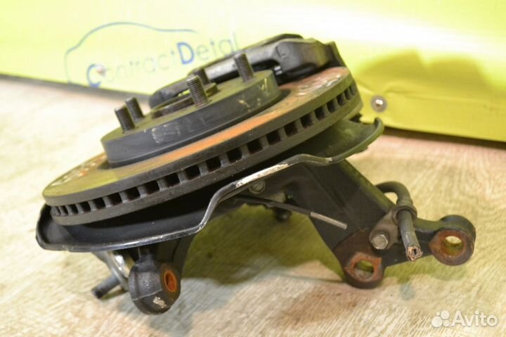 Кулак Рав 4 Королла Аурис 15, 18 Авенсис 3 в сборе