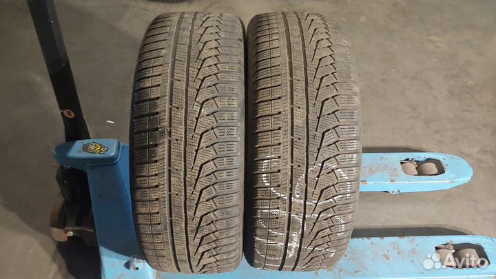 Hankook Winter I'Cept Evo2 W320A SUV 235/50 R19 103V