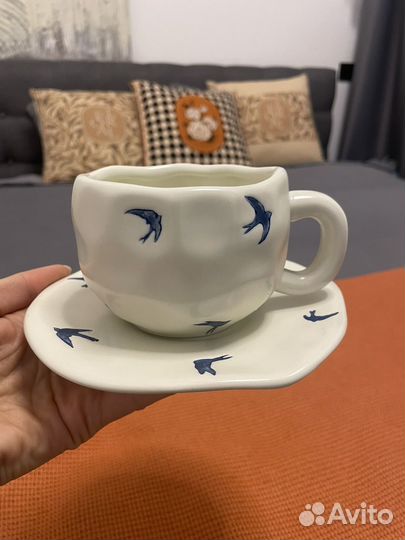 Кружка из керамики мятая с птичками новая