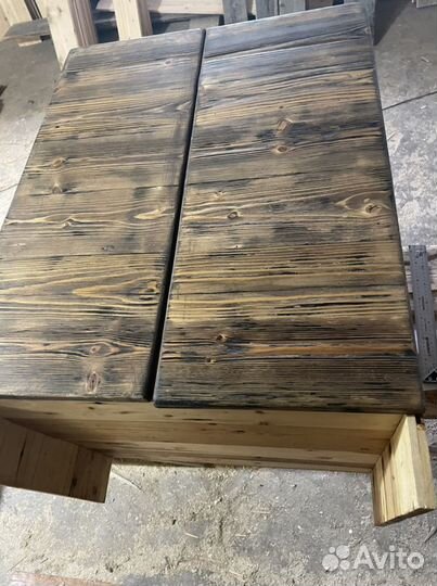 Изготовление мебели из амбарной доски