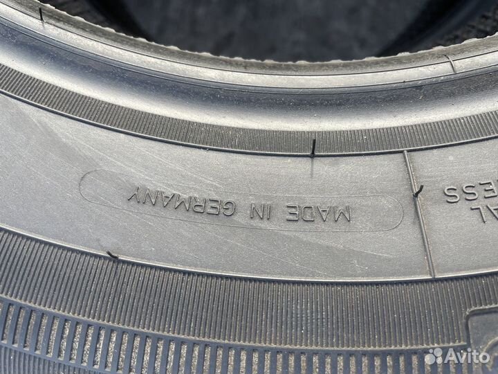 Goodyear EfficientGrip Performance 215/65 R16 98H