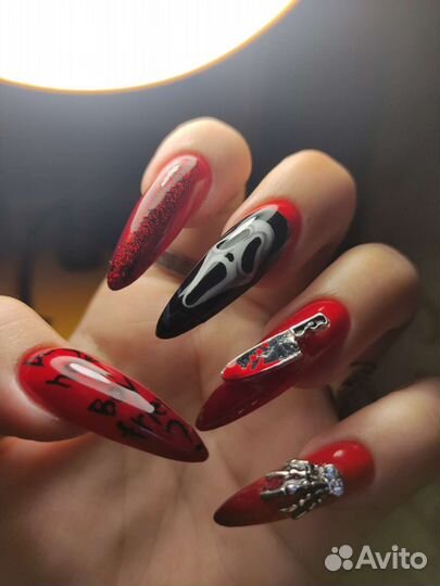 Мастер маникюра