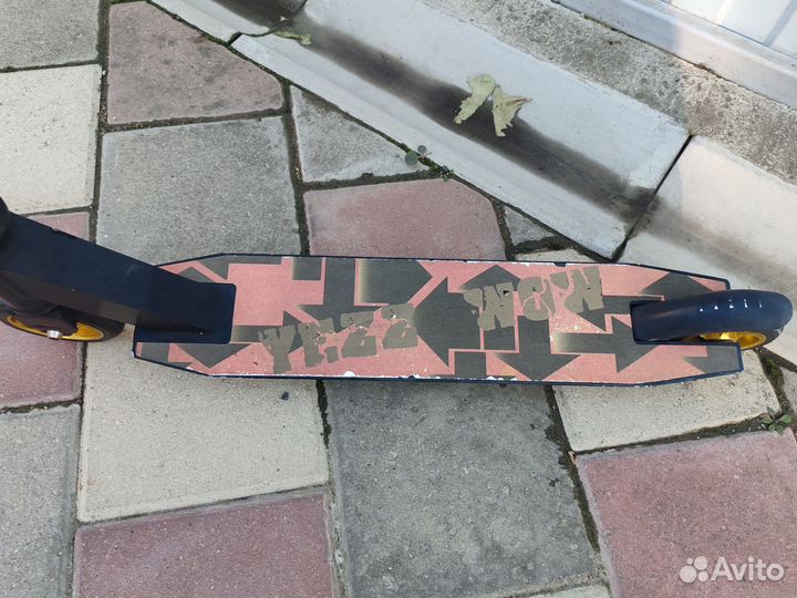 Трюковой самокат