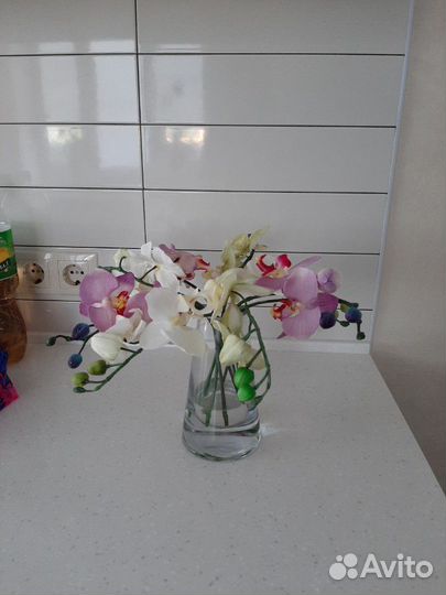 Декоративная ваза с цветами Fleurange