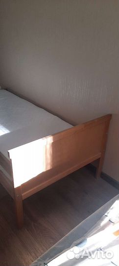 Детская кровать IKEA с матрасом