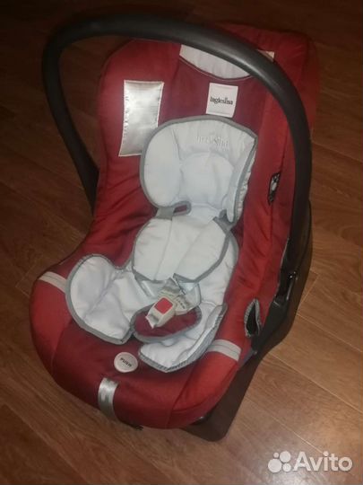 Автокресло inglesina Huggy Multifix