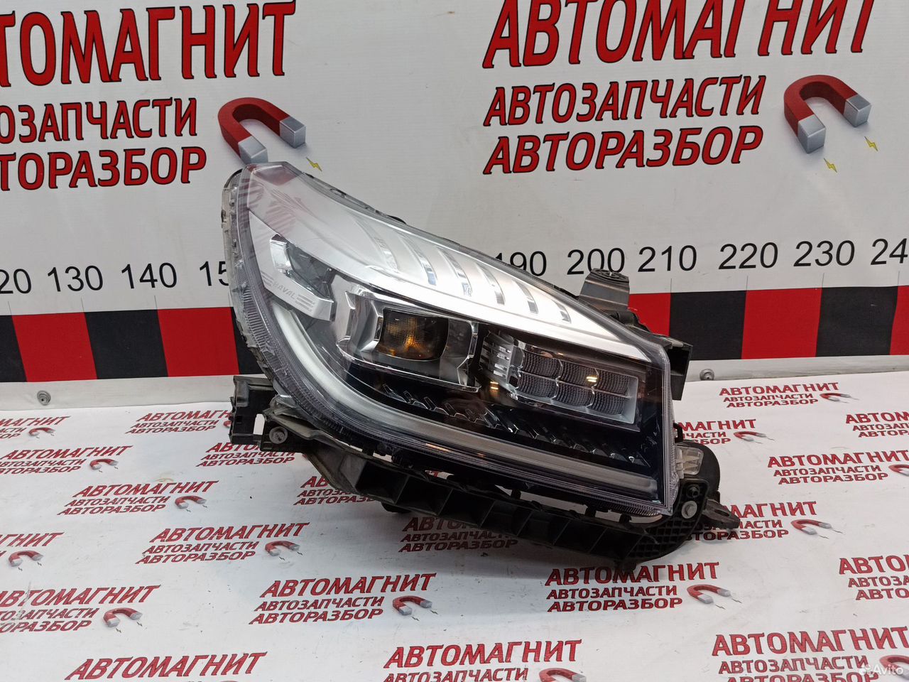 Фара передняя правая Haval H9