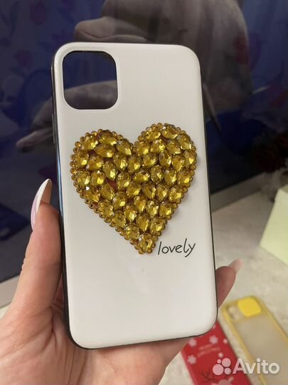 Чехол на iPhone 11