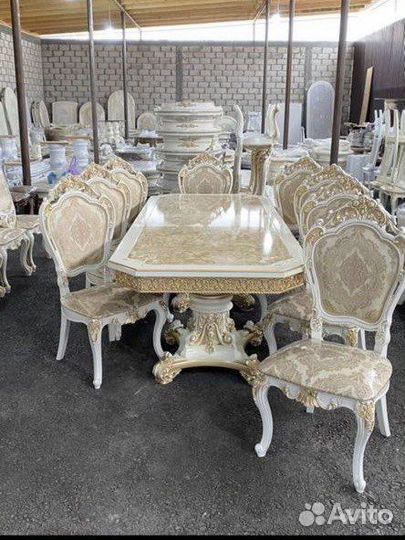 Кухонный стол