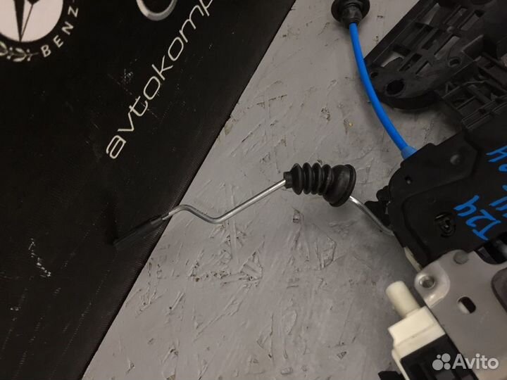 Замок двери задний левый Mercedes-Benz B-180 T246