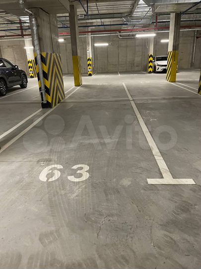 Машиноместо, 13 м²