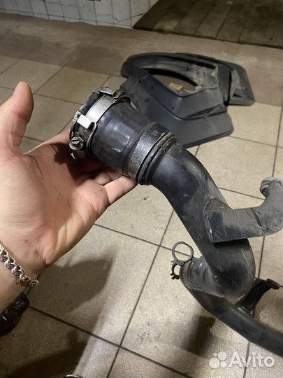 Патрубок турбины volkswagen touareg