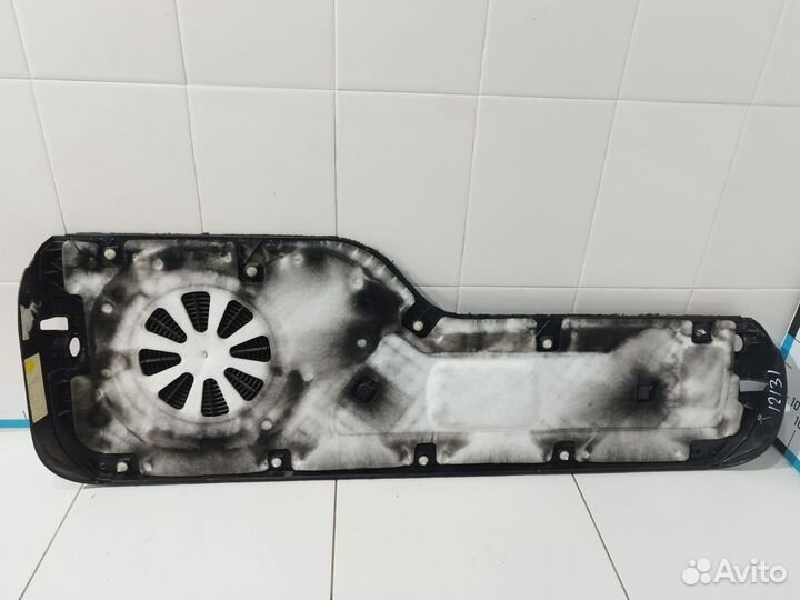 Обшивка двери багажника Discovery III 2004-2009