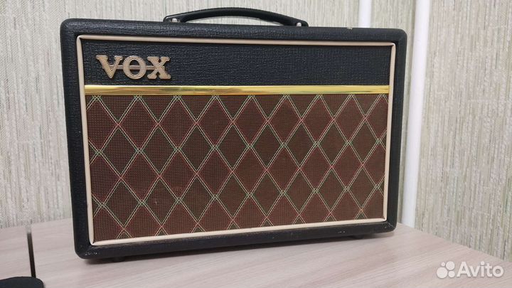 Vox pathfinder 10