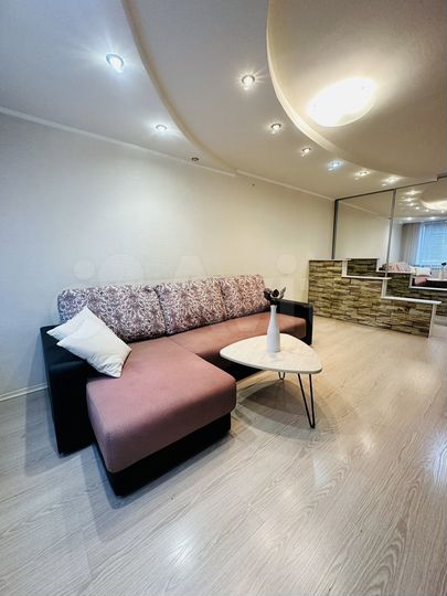 2-к. квартира, 60 м², 2/5 эт.
