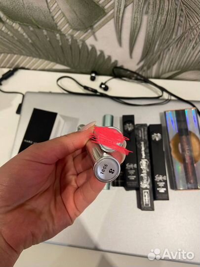 Benefit карандаш для бровей стайлер