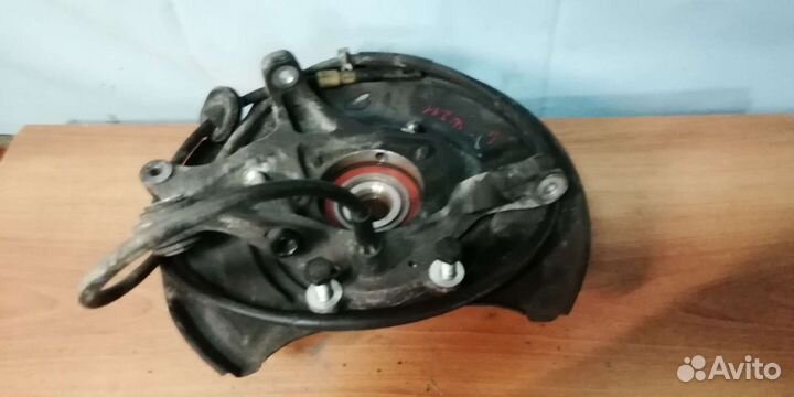 Кулак задний на Mercedes w 211