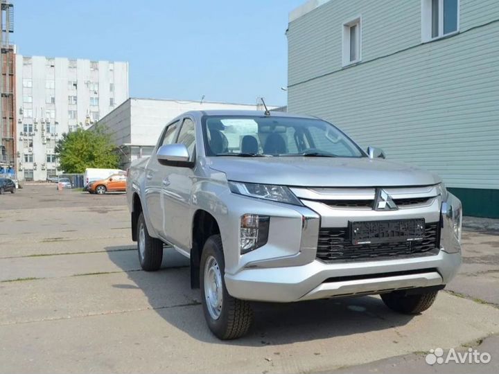 Mitsubishi L200 2.4 МТ, 2021