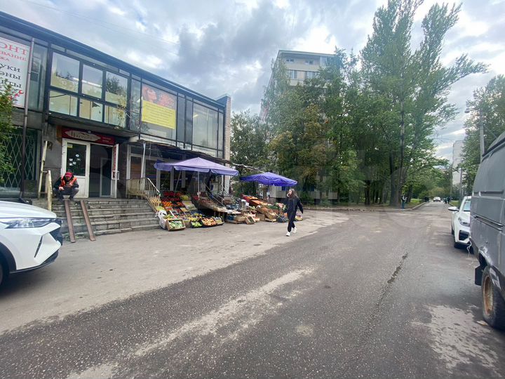 Торговая площадь, 65 м²