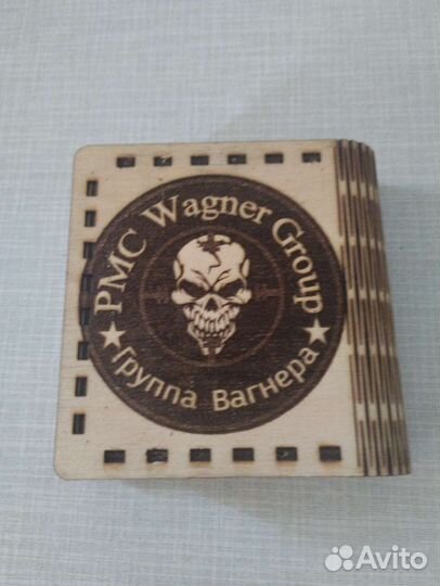 Портсигар сделан из дерева