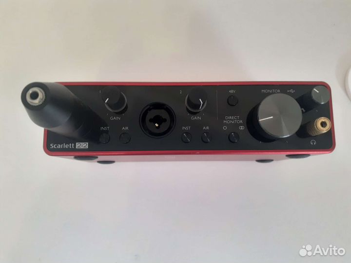 Focusrite scarlett 2i2 3rd gen + boya 35C-XLR PRO