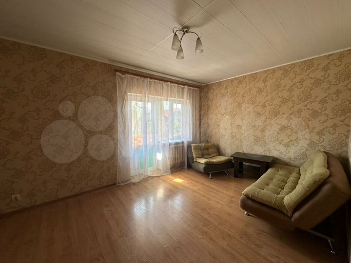 3-к. квартира, 90 м², 2/2 эт.