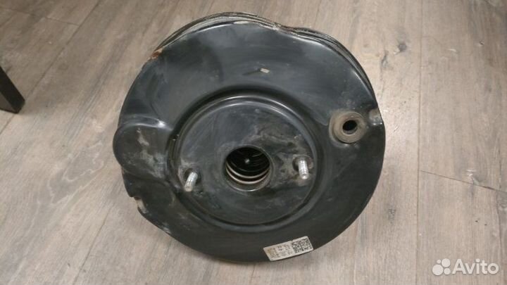 Вакуумный усилитель тормозов Skoda Octavia II