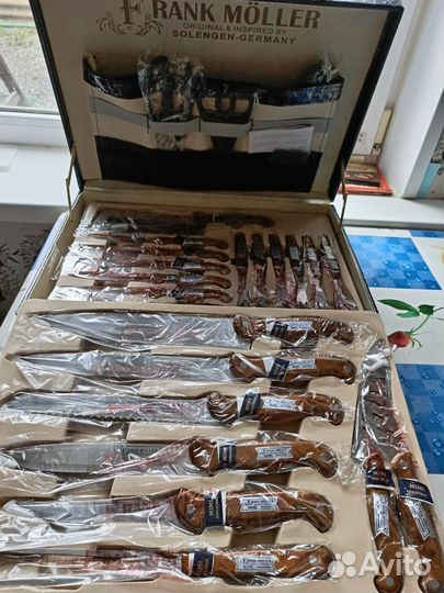 Набор кухонных ножей в чемодане Frank Moller