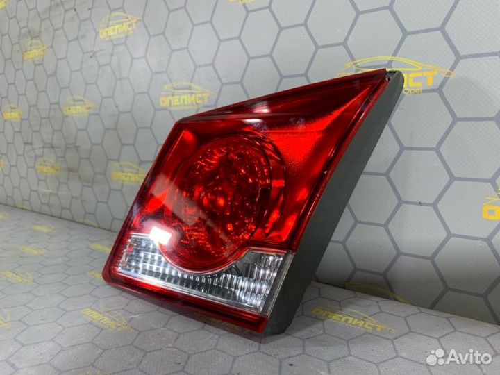 Фонарь задний правый Chevrolet Cruze J300