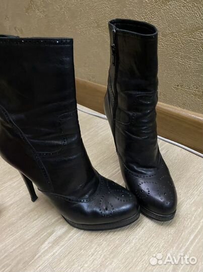 Ботинки женские