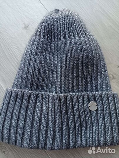 Женская шапка новая