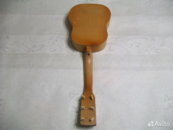 Гитара игрушка