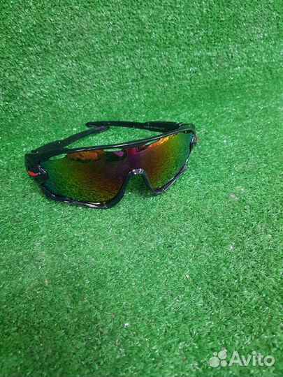 Очки спортивные