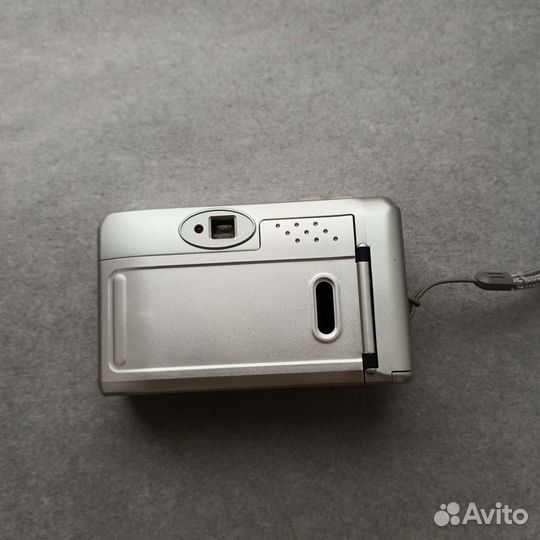 Плёночный фотоаппарат Skina ZX-70