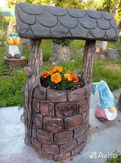 Декоративный уличный вазон для цветов из бетона