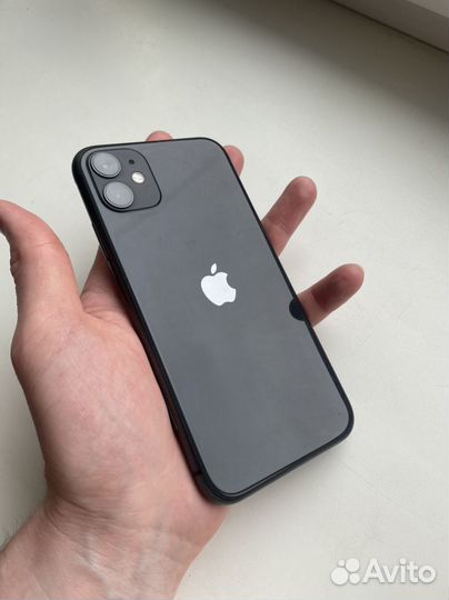 iPhone 11, 64 ГБ