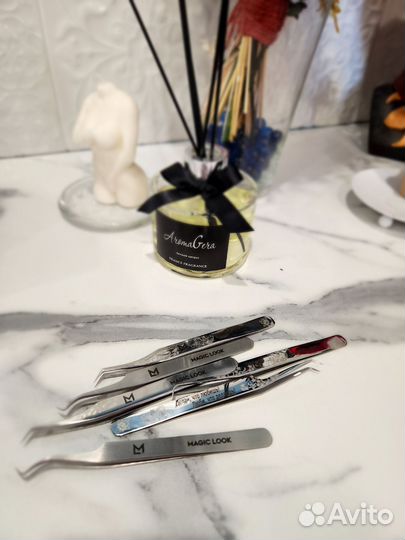 Пинцет для наращивания ресниц