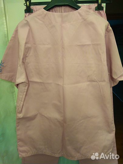 Медицинский костюм женский 48-50 размер
