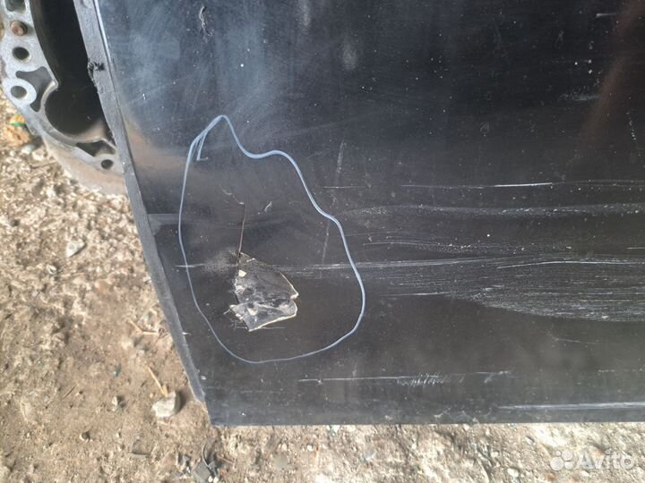 Дверь передняя левая на Cadillac bls