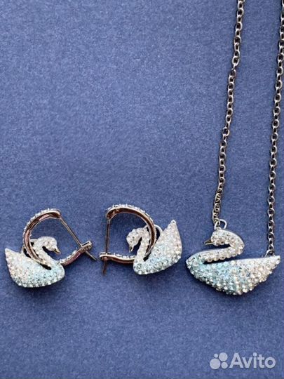 Swarovski Swan голубой