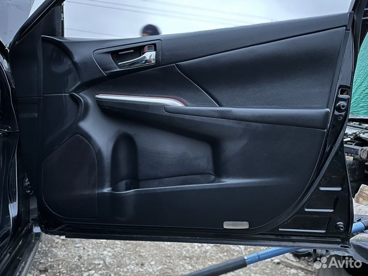 Toyota Camry V50 Обшивка двери