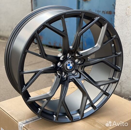 Кованые диски r21 BMW X6 G06