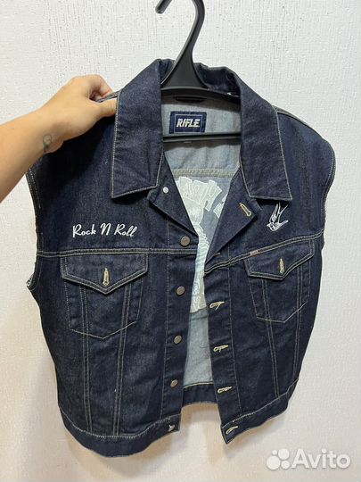 Жилетка джинсовая