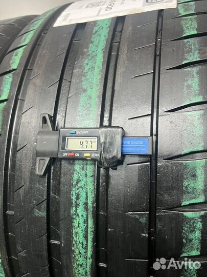 Michelin Pilot Sport 4 S 285/35 R20 104Y