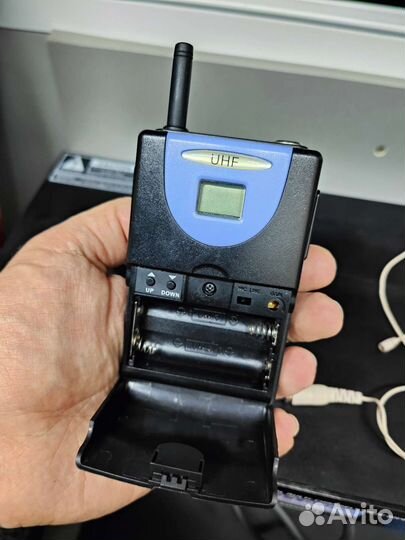 Радиосистема Arthur Forty U9900B