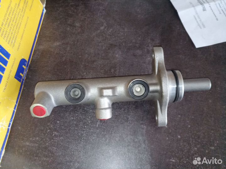 Главный тормозной цилиндр на nissan