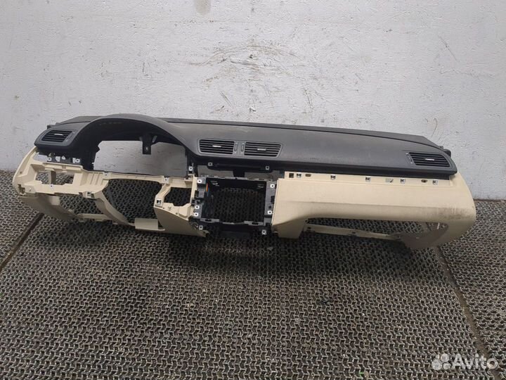 Панель передняя салона Volkswagen Passat 6, 2010