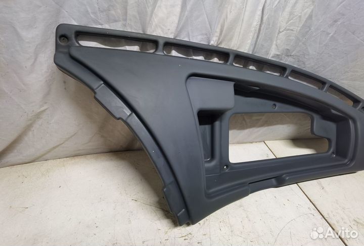 Торпедо верхняя правая часть Scania 5