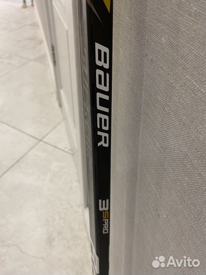 Хоккейные клюшки bauer новая