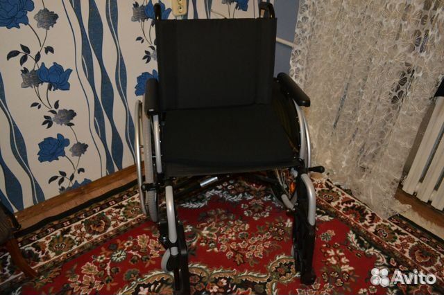 Кресло коляска для инвалидов